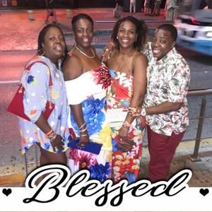 Meet your Posher, Deborah